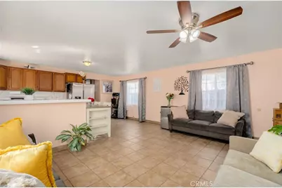 180 E 67th Street, Long Beach, CA 90805 - Photo 4