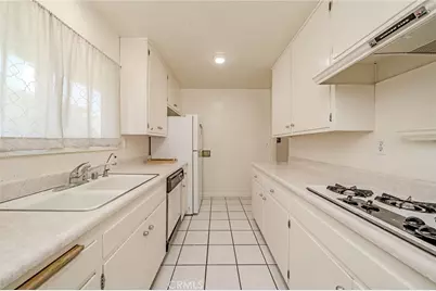 2251 Camilar, Camarillo, CA 93010 - Photo 8