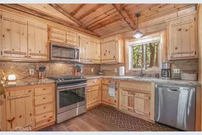 1793 Columbine Drive, Big Bear City, CA 92314 - Photo 10