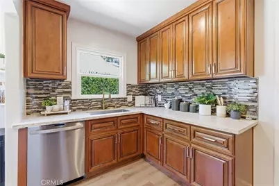1993 N Marengo Avenue, Pasadena, CA 91103 - Photo 8