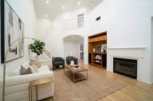 30 Burlingame, Irvine, CA 92602 - Photo 2