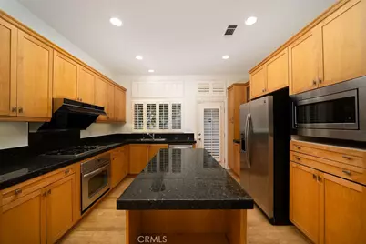 30 Burlingame, Irvine, CA 92602 - Photo 8