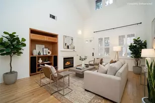 30 Burlingame, Irvine, CA 92602 - Photo 2