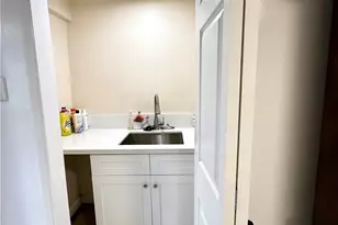 22433 Island, Carson, CA 90745 - Photo 32