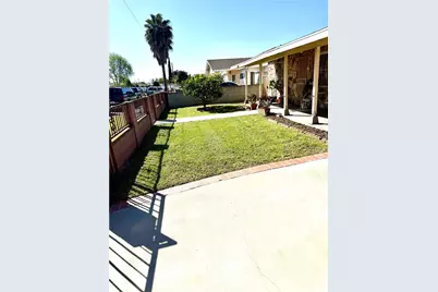 22433 Island, Carson, CA 90745 - Photo 6