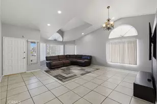 16488 Mountain St, Lake Elsinore, CA 92530 - Photo 2