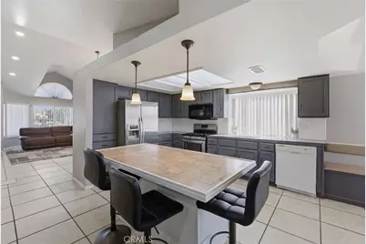 16488 Mountain Street, Lake Elsinore, CA 92530 - Photo 6