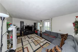 1800 W Gramercy Ave, Anaheim, CA 92801 - Photo 8