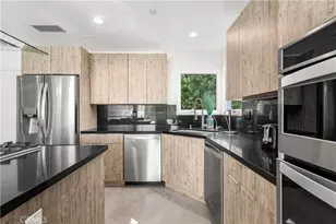 385 S Via Montanera, Anaheim Hills, CA 92807 - Photo 18