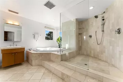 385 S Via Montanera, Anaheim Hills, CA 92807 - Photo 32