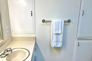 1312 Golden Rain Rd M2-67I, Seal Beach, CA 90740 - Photo 16