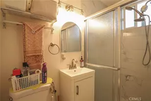 2005 Redding, Rosemead, CA 91770 - Photo 20