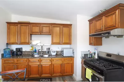 2005 Redding, Rosemead, CA 91770 - Photo 6