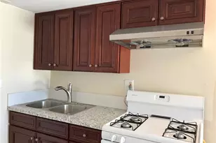 2005 Redding, Rosemead, CA 91770 - Photo 30
