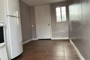 2005 Redding, Rosemead, CA 91770 - Photo 28