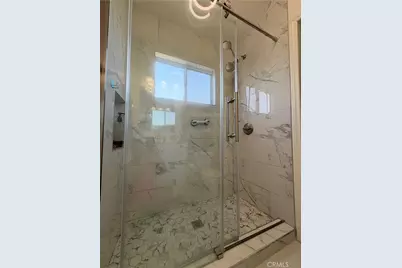 2005 Redding, Rosemead, CA 91770 - Photo 22