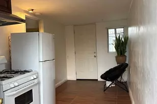2005 Redding, Rosemead, CA 91770 - Photo 24