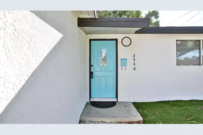 2540 W Picadilly, Anaheim, CA 92801 - Photo 2