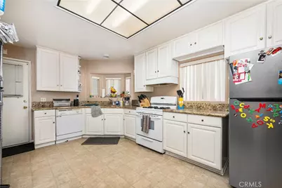 9722 Walnut Street, Bellflower, CA 90706 - Photo 16