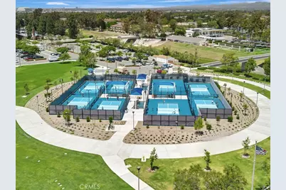 54 E Chardonnay, Irvine, CA 92614 - Photo 32