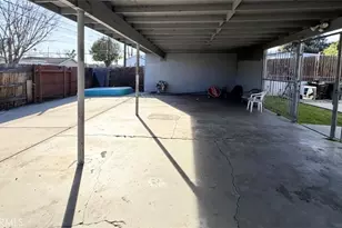 687 W 17th, San Bernardino, CA 92405 - Photo 16