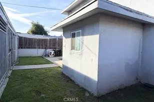 687 W 17th, San Bernardino, CA 92405 - Photo 8