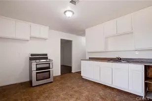 16010 Olive, Hesperia, CA 92345 - Photo 4