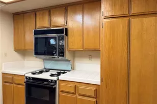 16709 Camden, Cerritos, CA 90703 - Photo 24