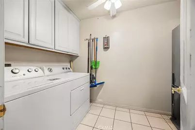 9315 Parrot, Downey, CA 90240 - Photo 6