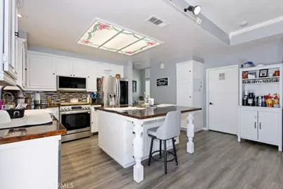 12369 Quanah Court, Victorville, CA 92395 - Photo 10