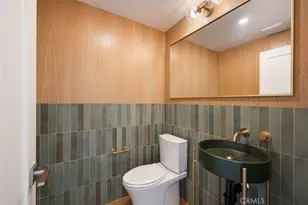 2880 Clubhouse Rd, Costa Mesa, CA 92626 - Photo 28