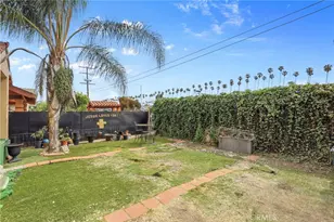 1159 W 54th St, Los Angeles, CA 90037 - Photo 18
