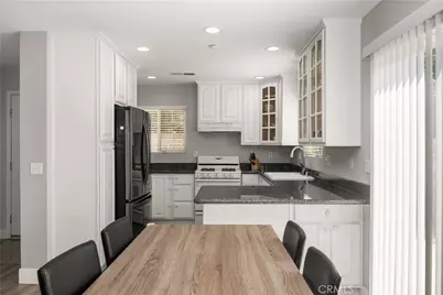 418 E Olive #B, Monrovia, CA 91016 - Photo 8
