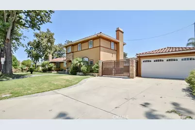 4704 E Centralia Street, Long Beach, CA 90808 - Photo 1