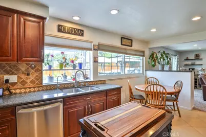 321 Blossom, Brea, CA 92821 - Photo 16