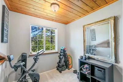 24622 Bernard, Crestline, CA 92325 - Photo 8