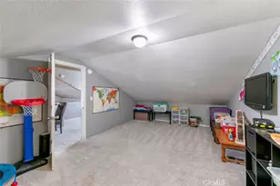 24622 Bernard, Crestline, CA 92325 - Photo 10