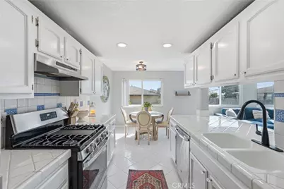 785 W 19th Street #5, San Pedro, CA 90731 - Photo 2