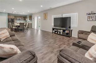 11892 Espola Pl, Victorville, CA 92392 - Photo 8