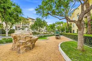27 Soho, Irvine, CA 92612 - Photo 44