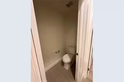 27 Soho, Irvine, CA 92612 - Photo 20