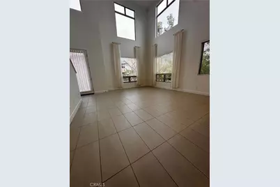 27 Soho, Irvine, CA 92612 - Photo 6