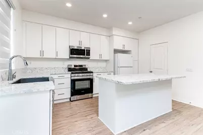14022 Bay, La Mirada, CA 90063 - Photo 12