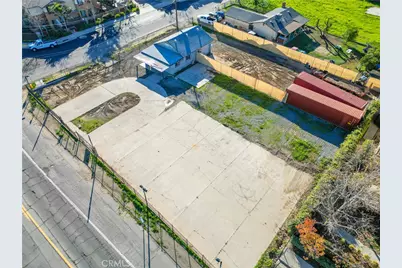 2006 E Lakeshore, Lake Elsinore, CA 92530 - Photo 2