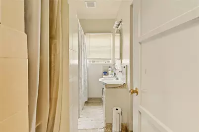 7015 Templeton, Huntington Park, CA 90255 - Photo 56