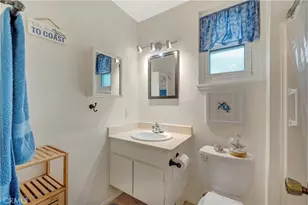 10685 Lynn Cir, Cypress, CA 90630 - Photo 18