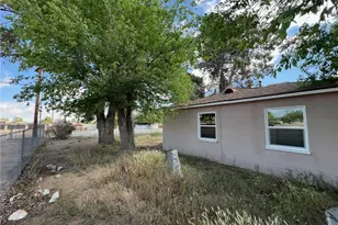 15683 Fir, Hesperia, CA 92345 - Photo 40