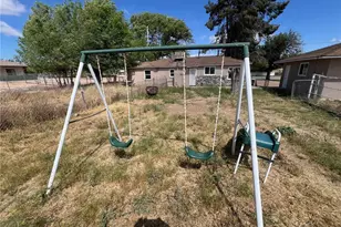 15683 Fir, Hesperia, CA 92345 - Photo 20