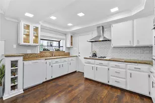 10978 Buckingham Way, Montclair, CA 91763 - Photo 6