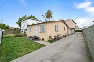213 E 87th Pl, Los Angeles, CA 90003 - Photo 2